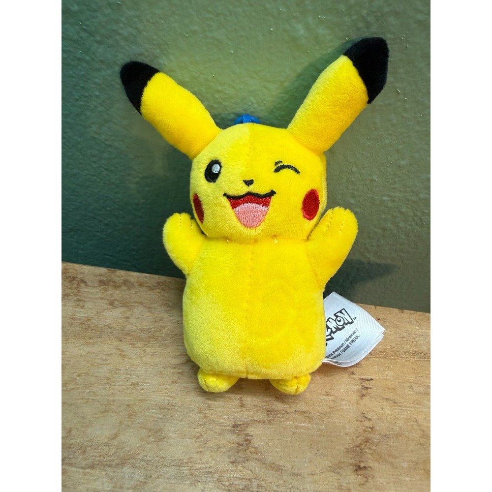 NEW Pokemon Pikachu Plush Keychain Charm Red Clip on Chain NWT